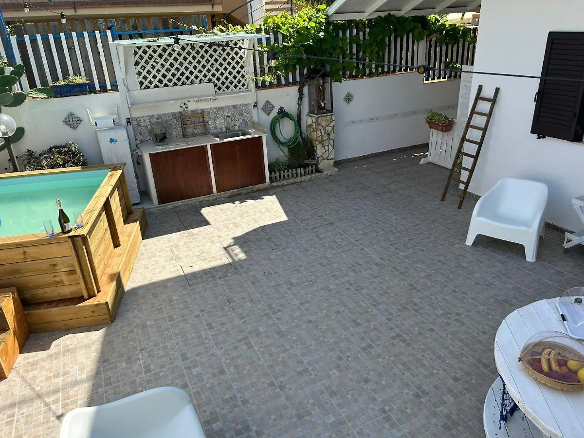 Bed & Breakfast Room On The Beach Avola