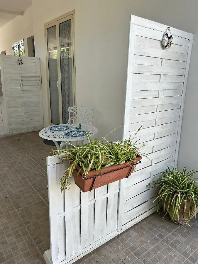 Bed & Breakfast Room On The Beach Avola