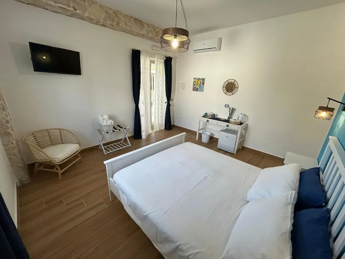 Room On The Beach Avola Bed & Breakfast